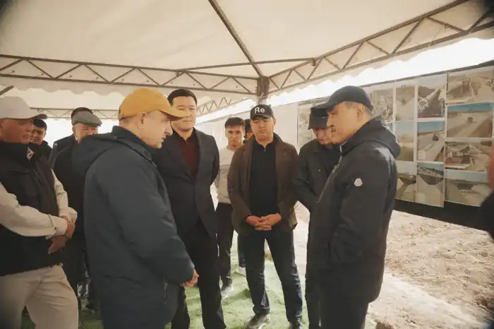 Работы по строительству соединяющих каналов для сброса изолированных водных масс в Шардаринское водохранилище ведутся в Туркестанской области (3)