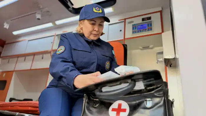 Лица МЧС: фельдшер Дана Доскалиева (6)