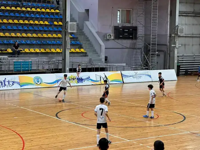 В Караганде определили победителей Кубка памяти Балапана Абенова по мини-футболу (5)