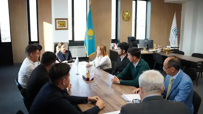 СТУДЕНТЫ UTEBAYEV UNIVERSITY УЧАСТВУЮТ В НАУЧНЫХ ИССЛЕДОВАНИЯХ НА ПРОИЗВОДСТВЕННОЙ ПЛОЩАДКЕ (3)