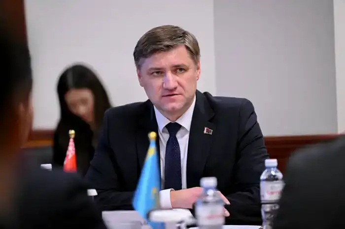 Казахстан и Беларусь обсудили потенциал развития сотрудничества в сфере туризма и спорта (2)