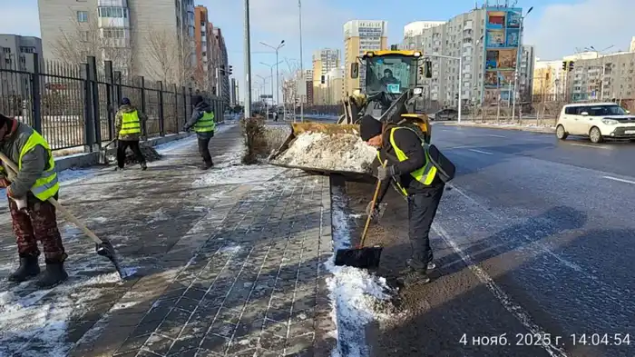 Больше тысячи кубометров снега вывезли из Астаны за день (3)