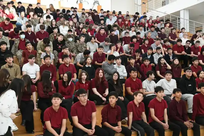 «Закон и порядок»: учащимся столичного колледжа напомнили об ответственности за совершение правонарушений (3)