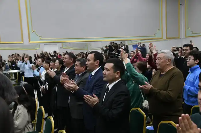 В столице прошел специальный хореографический спектакль, посвященный 100-летию Нургисы Тлендиева (6)