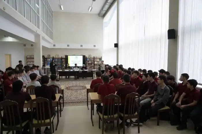 «Таза Қазақстан»: в Астане прошла специальная лекция для молодежи на экологическую тему (4)