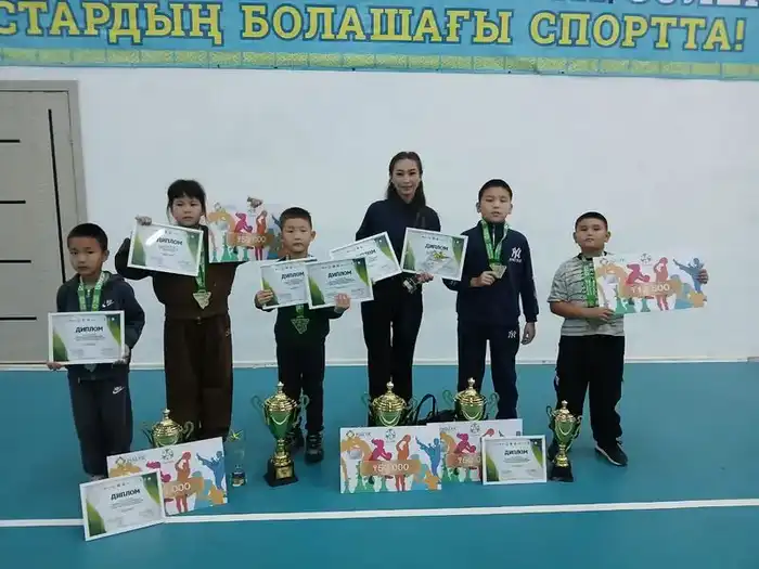 Шахматы в школе: в Карагандинской области дети учатся логике и стратегии с начальных классов (3)