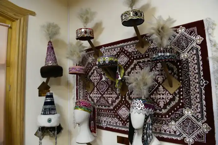 В Астане открылась экспозиция тюркских музыкальных инструментов (2)