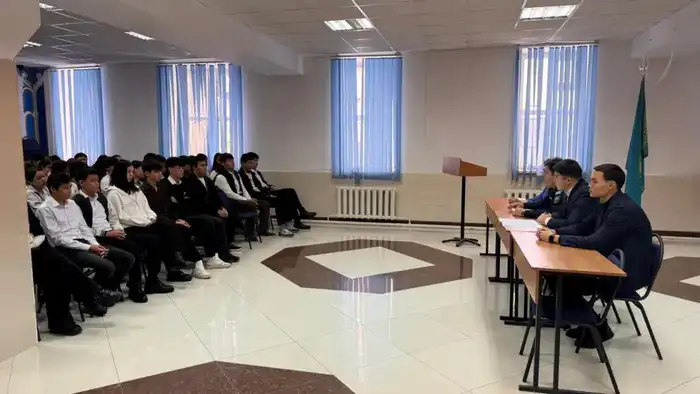 «Закон и порядок»: в столичном колледже организовано специальное мероприятие (3)