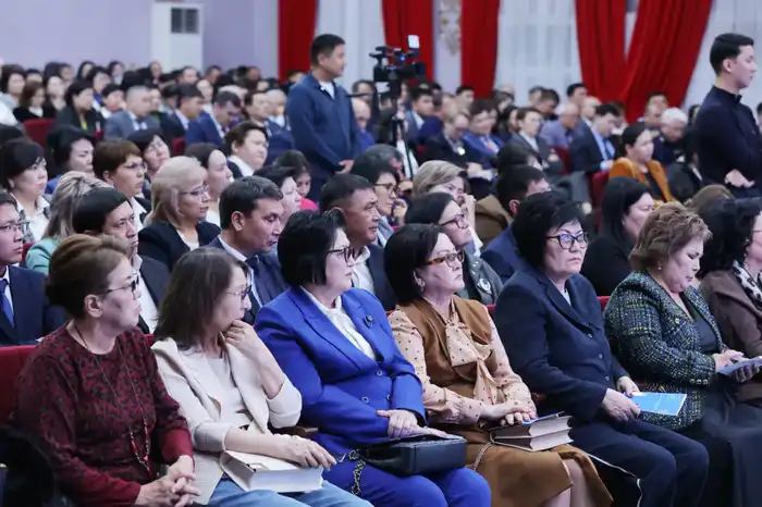 Министр просвещения РК прибыла с рабочим визитом в Жамбылскую область (2)