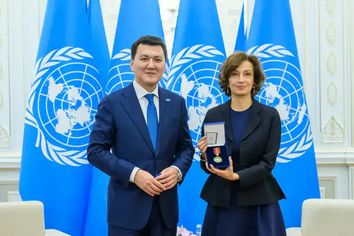 Казахстан принял активное участие в работе 43-й Генеральной конференции ЮНЕСКО (2)