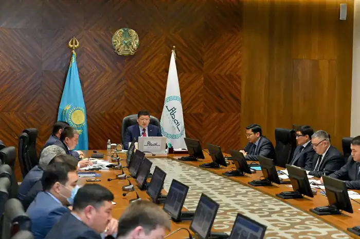 Состоялось совещание по вопросам качества архитектурно-строительных объектов региона (7)