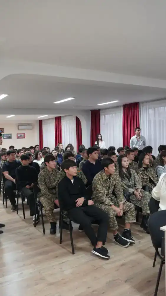 Для студентов ВКО по вопросам закона прошла диалоговая площадка (2)