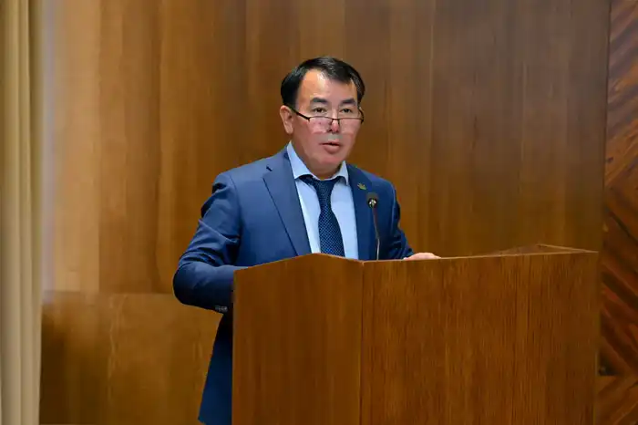 Состоялось совещание по вопросам качества архитектурно-строительных объектов региона (2)