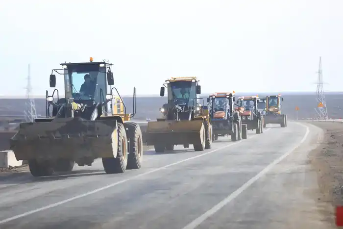 На участке автодороги Актобе – Карабутак – Улгайсын завершен первый этап реконструкции протяженностью 28 км и открыто движение транспорта (7)