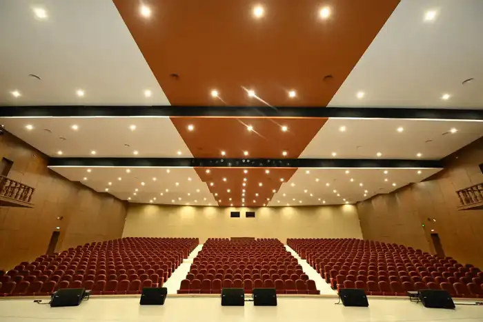 Аким области вместе с государственным и общественным деятелем Икрамом Адырбековым посетил новые объекты (5)