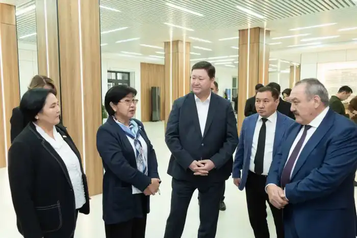 В Астане состоялась торжественная церемония закрытия республиканского экологического конкурса «EcoSummer 2025» (8)