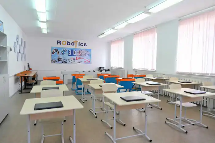 Министр просвещения ознакомилась с деятельностью образовательных учреждений области Абай (4)