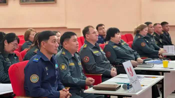 В Шымкенте обсудили ключевые вопросы тылового и финансового обеспечения войск правопорядка (2)