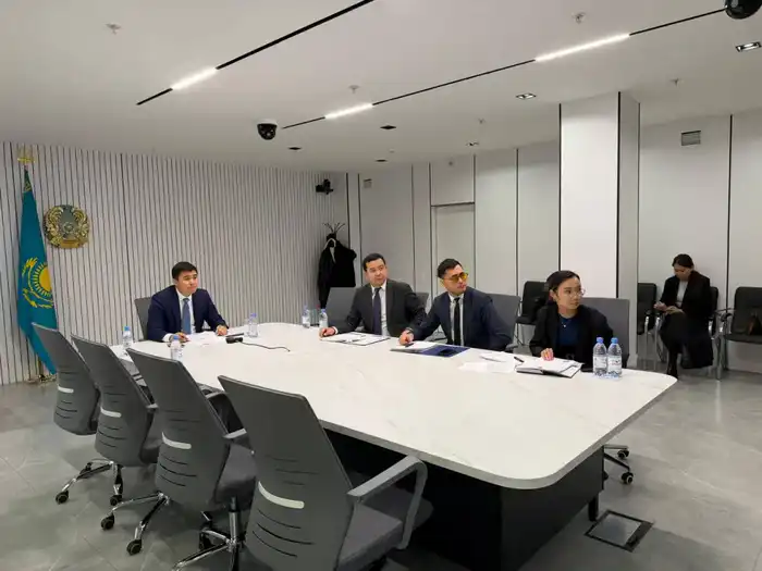 Вице-министр промышленности и строительства РК Куандык Кажкенов провёл приём граждан (4)