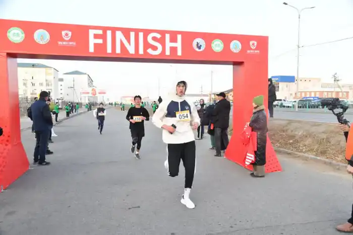 В Атырау впервые прошёл марафон с участием отцов и сыновей (5)