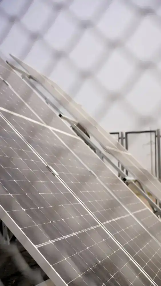 Первая в регионе солнечная базовая станция Huawei обеспечит качественный 4G-сигнал на трассе Қонаев–Талдыкорган (3)