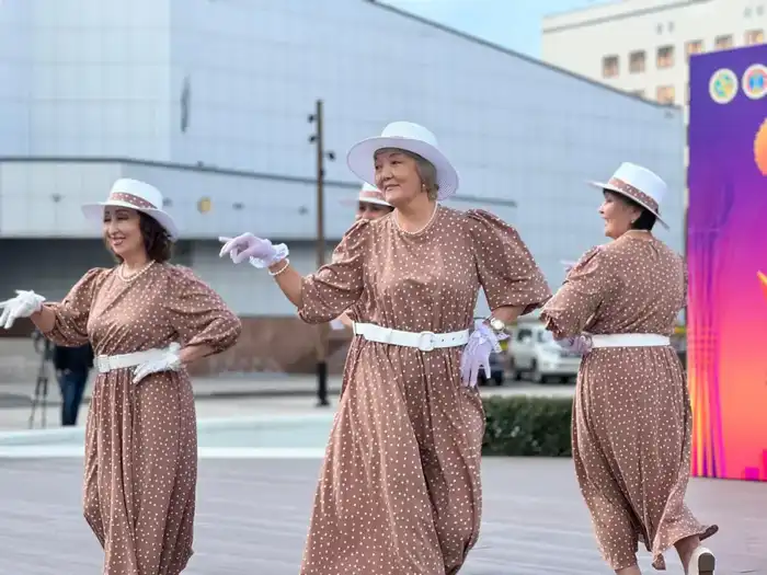 В Астане открылся танцевальный кружок при Центре активного долголетия (5)