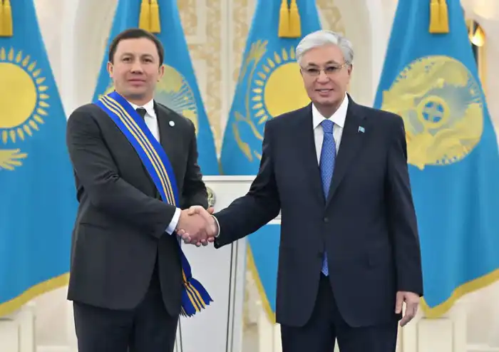 Глава государства принял президента World Boxing Геннадия Головкина (2)