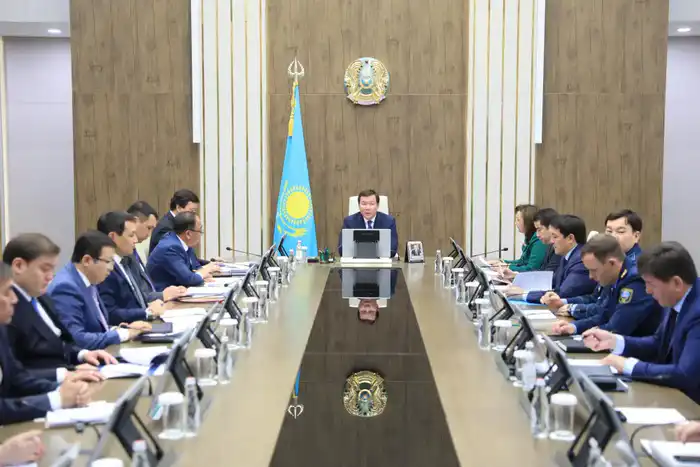 В Актюбинской области идет подготовка к содержанию дорог в зимний период (6)