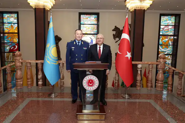 Министр обороны Казахстана совершил официальный визит в Турцию (5)