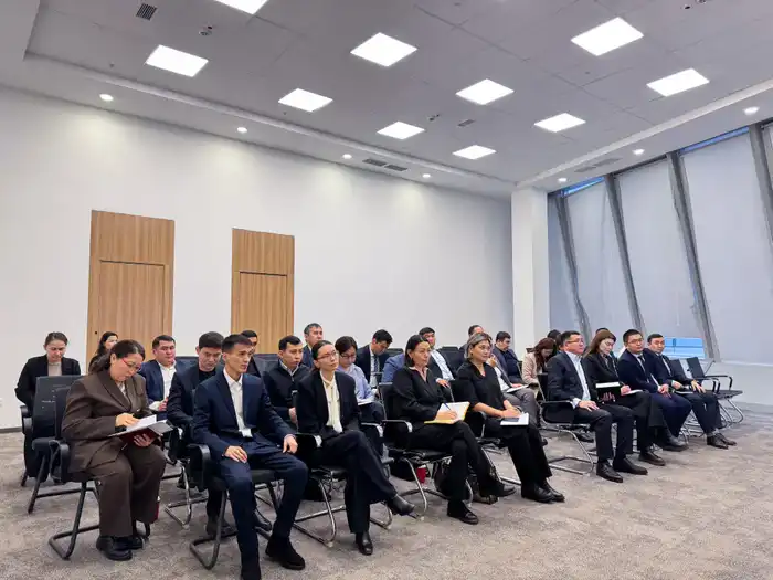 В АСПиР состоялась лекция для магистрантов Академии государственного управления (5)