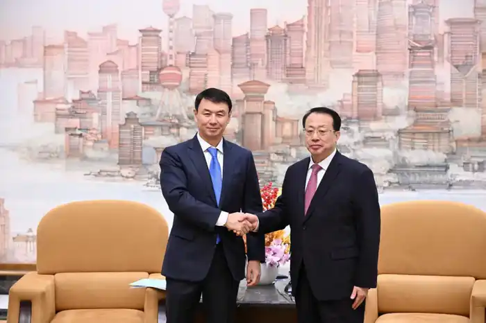 Аким Алматы Дархан Сатыбалды и мэр Шанхая Гун Чжэн обсудили перспективы двустороннего сотрудничества (5)