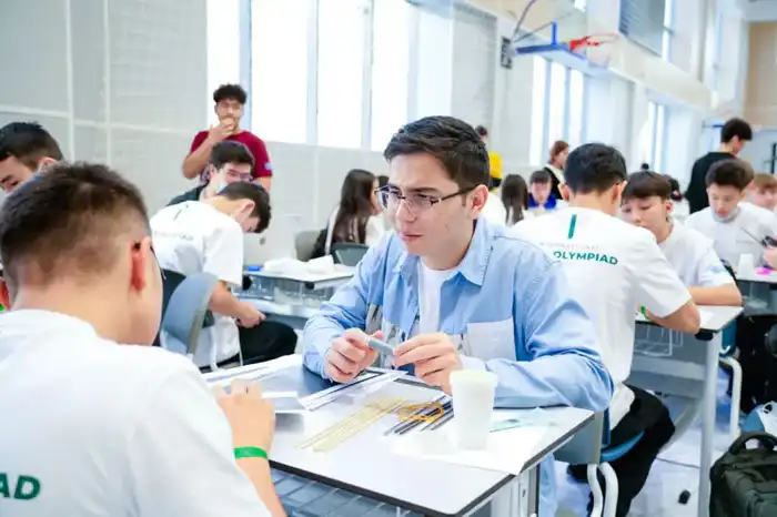 Международные STEM-олимпиада и битва роботов стартовали в Астане (4)