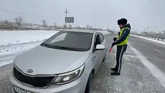В Караганде коммунальные службы и полиция работают в усиленном режиме (5)
