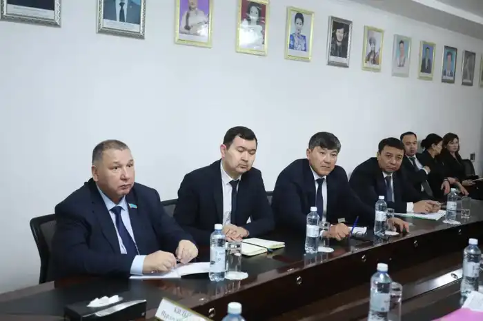 Нурдаулет Килыбай принял жителей Каракиянского района по личным вопросам (6)