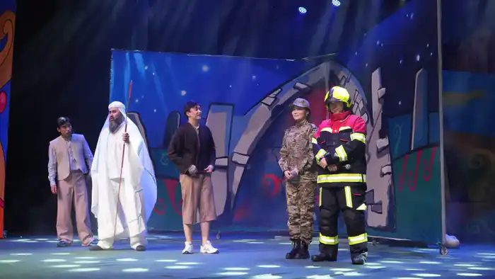МЧС и театр объединяются ради безопасного будущего детей (4)
