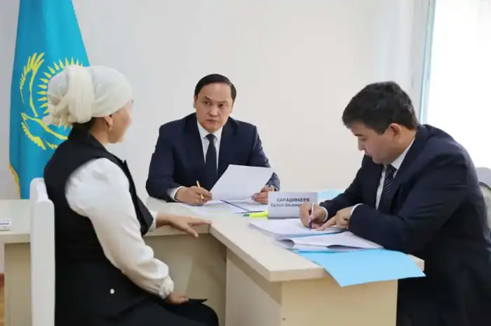 Ербол Карашукеев встретился с жителями Таласского района (10)