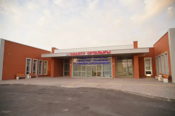 ТУРКЕСТАН: РУКОВОДИТЕЛЬ АППАРАТА ПРОИНСПЕКТИРОВАЛ ХОД СТРОИТЕЛЬСТВА РЯДА СОЦИАЛЬНЫХ ОБЪЕКТОВ (4)