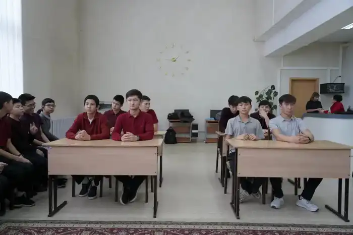 «Таза Қазақстан»: в Астане прошла специальная лекция для молодежи на экологическую тему (5)