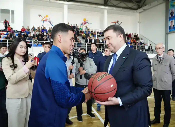 ТУРКЕСТАН: В СОЗАКСКОМ РАЙОНЕ ОТКРЫЛСЯ СОВРЕМЕННЫЙ СПОРТИВНО-ОЗДОРОВИТЕЛЬНЫЙ КОМПЛЕКС С БАССЕЙНОМ (3)