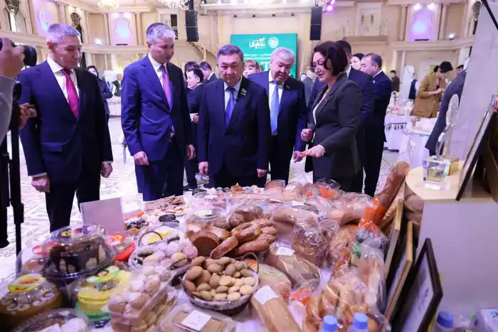 В области Ұлытау прошёл региональный форум ко Дню работников сельского хозяйства (6)