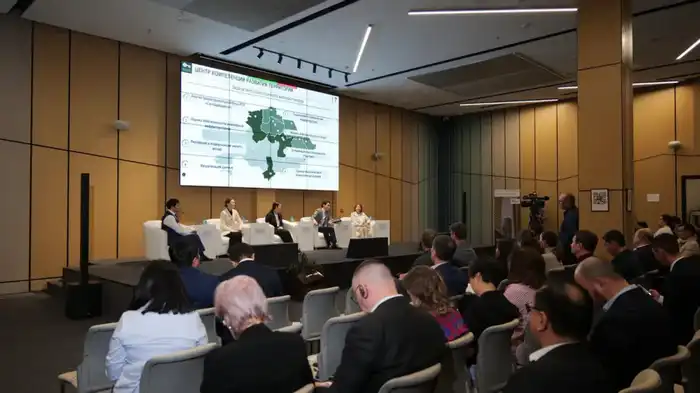 В Астане эксперты обсудили новые подходы к развитию городов и энергоэффективности жилья в Казахстане (2)