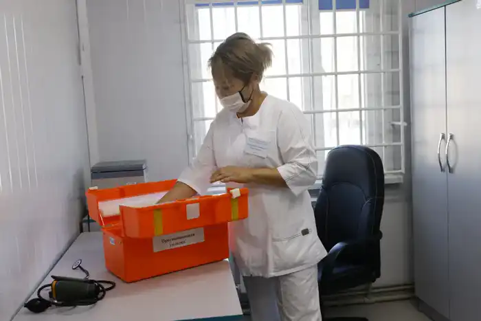 В Жетісу в следственном изоляторе открыли врачебную амбулаторию (3)