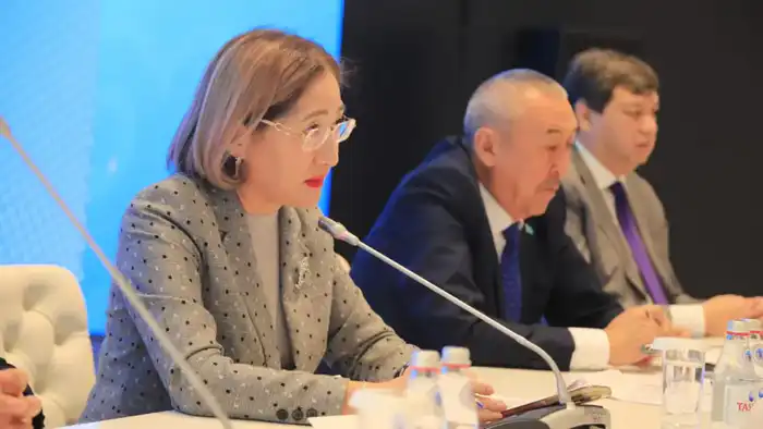 Выездное расширенное заседание Комитета прошло в Туркестане (5)