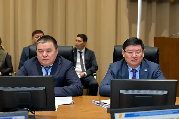 Состоялось совещание по вопросам качества архитектурно-строительных объектов региона (5)