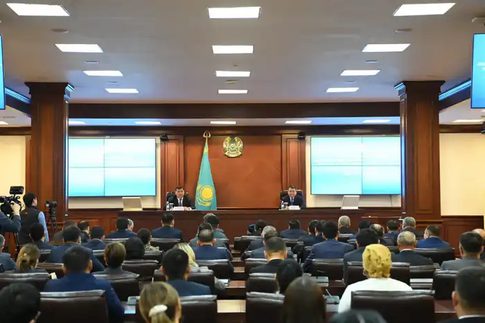 Обсуждены задачи, поставленные в Послании (9)