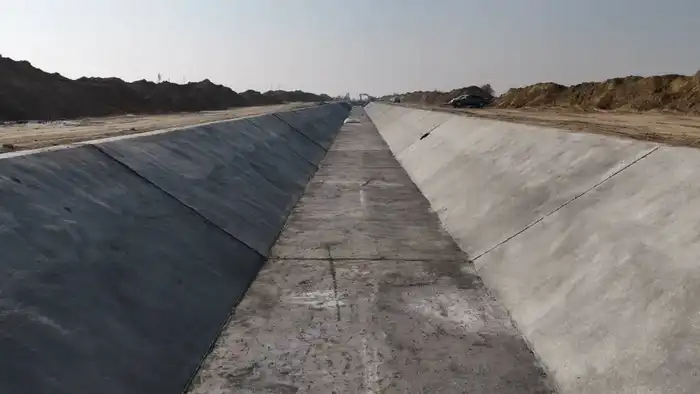 Масштабная модернизация: работы по бетонированию более 62 км земляных каналов ведутся в Туркестанской области (5)