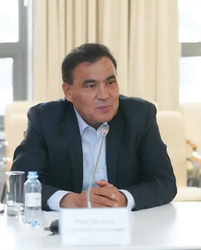 Н. КУШЕРОВ ПРОВЕЛ ПЕРЕГОВОРЫ С ИНОСТРАННЫМИ ИНВЕСТОРАМИ ОБ ОТКРЫТИИ ЗАВОДА ПО ПРОИЗВОДСТВУ ХОЛОДИЛЬНИКОВ (2)