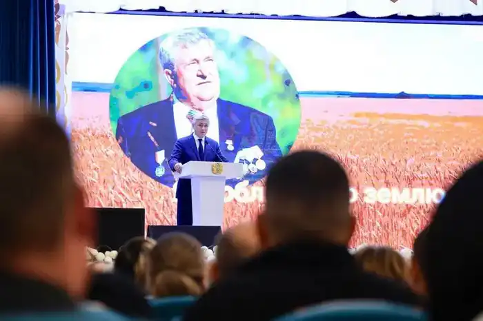 В Карагандинской области поздравили с юбилеем Героя труда Казахстана Георгия Прокопа (2)