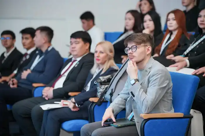 Молодежно-волонтерский форум в рамках ХХІ форума межрегионального сотрудничества Казахстана и России проходит в Уральске (5)