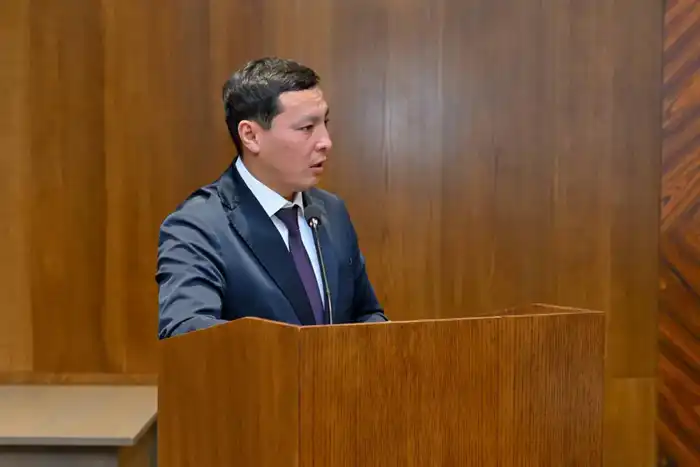 Рассмотрены вопросы реализации государственной молодежной политики и развития массового спорта в регионе (8)